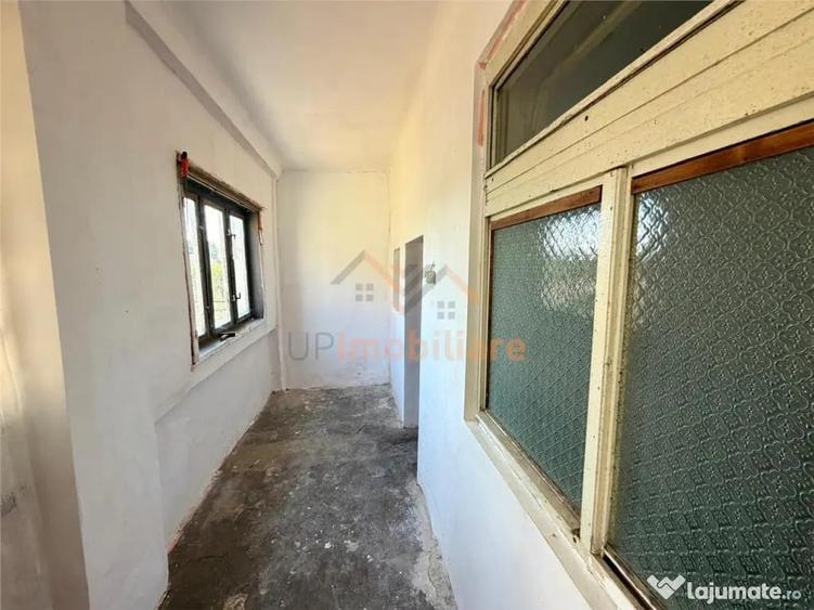 Casă cu 3 camere cu Teren 990 Mp în Tărian