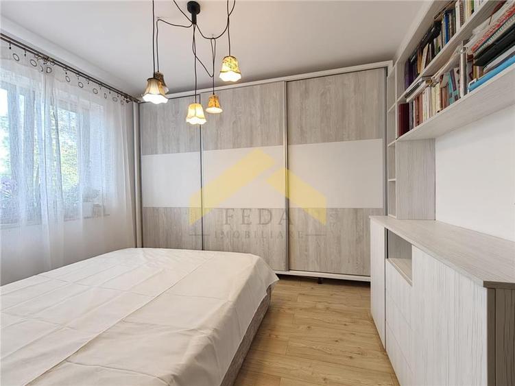 Apartament cu 3 camere decomandat, mobilat în Bujac