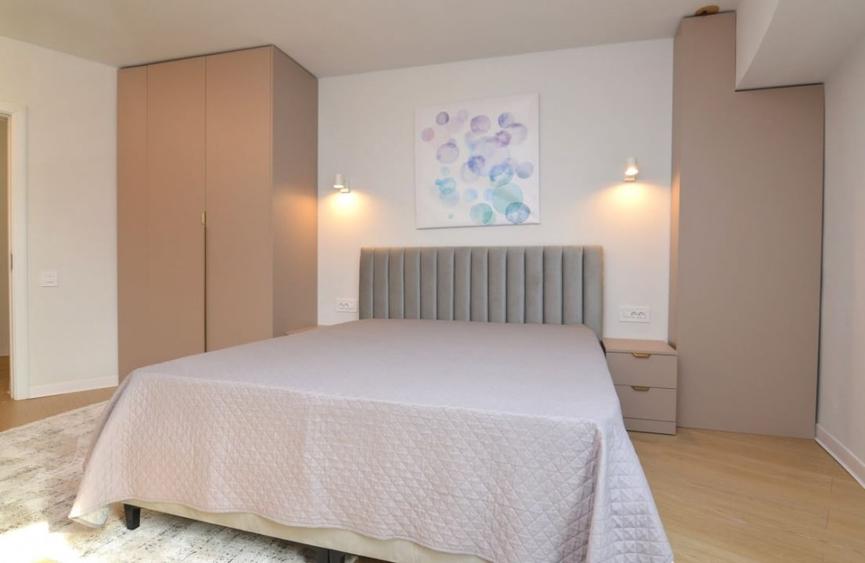 Apartament cu 3 camere decomandat, mobilat în Unirii