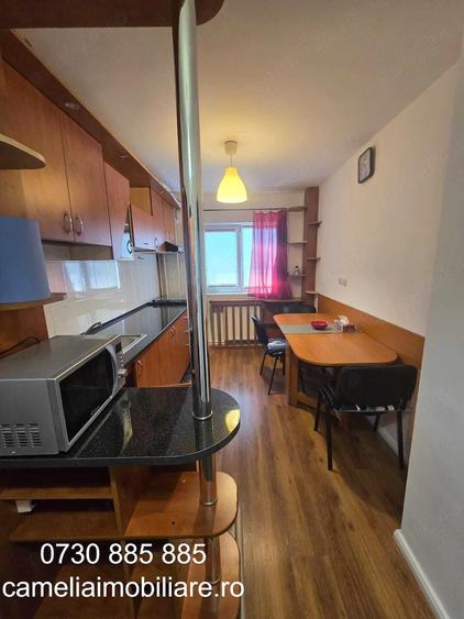 Apartament cu 4 camere semidecomandat în Gorjului