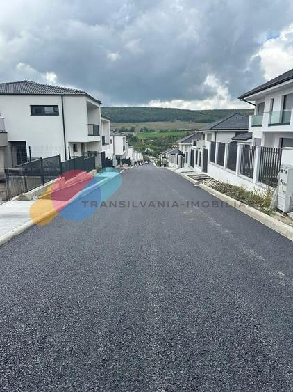 Casă individuală cu 4 camere cu Canalizare în Chinteni