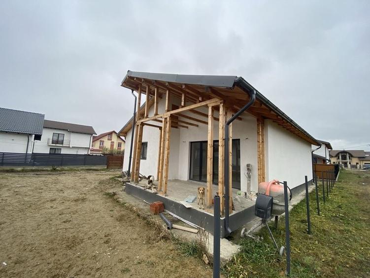 Casă cu 4 camere în Central