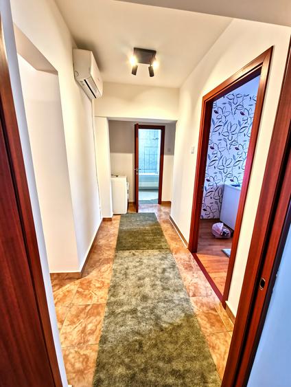 Apartament cu 3 camere decomandat în Lujerului