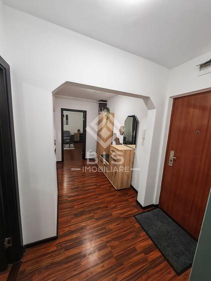 Apartament cu 2 camere decomandat în Calea Moldovei
