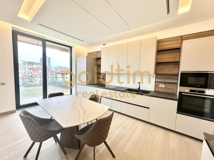 Apartament cu 5 camere decomandat, mobilat în Arcul de Triumf