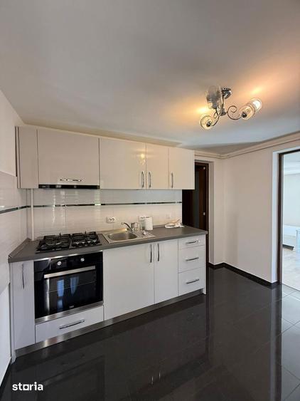 Apartament cu 2 camere decomandat în Între Lacuri