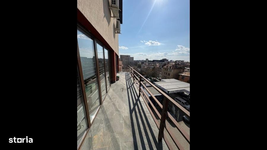 Apartament cu 3 camere în Calea Călărașilor