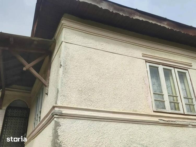 Teren de 2800 mp, în Vișinești