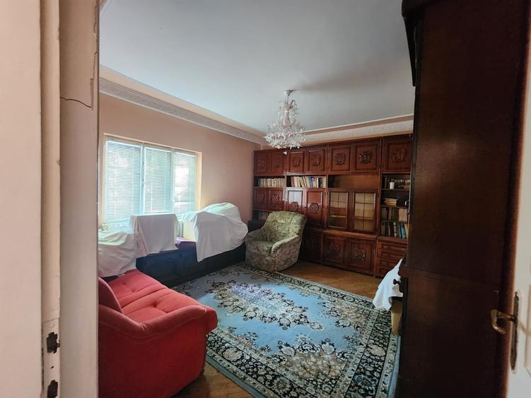 Duplex cu 4 camere cu Canalizare în Nicolina