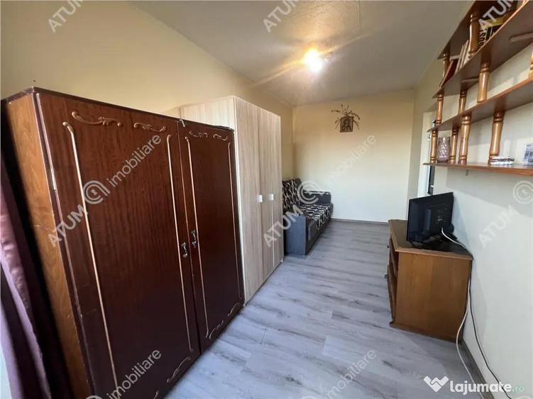 Apartament cu 3 camere decomandat în Terezian