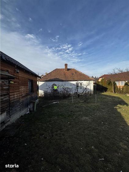 Casă cu 3 camere cu Teren 1000 Mp în Central