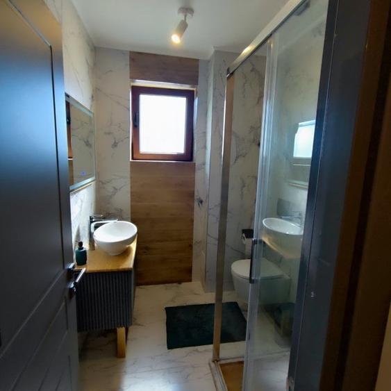 Apartament cu 2 camere, mobilat în Faleza Nord