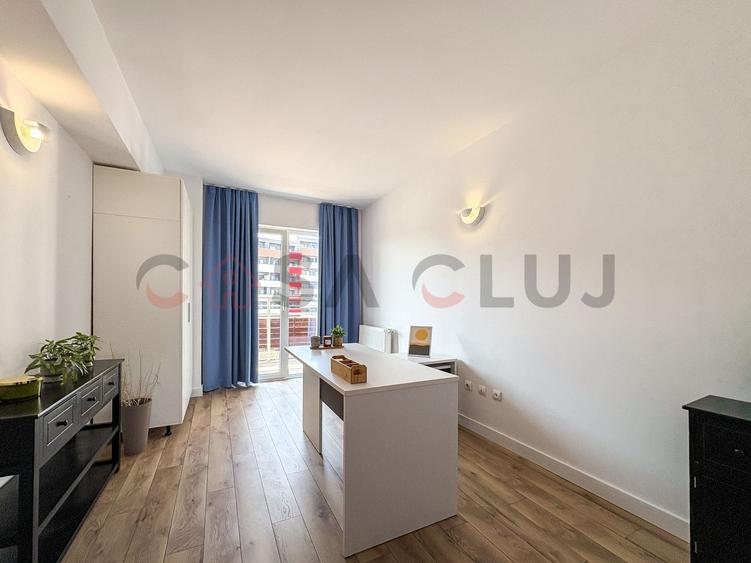 Penthouse cu 5 camere semidecomandat, mobilat în Bună Ziua