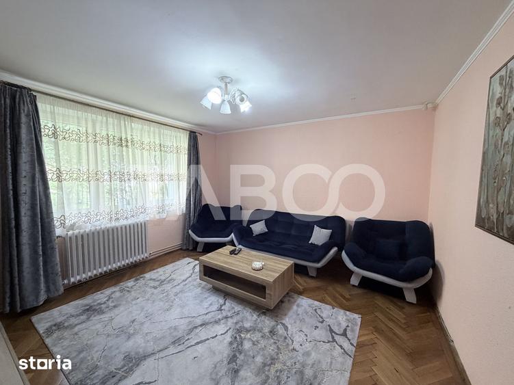 Apartament cu 3 camere decomandat, mobilat în Mihai Viteazul