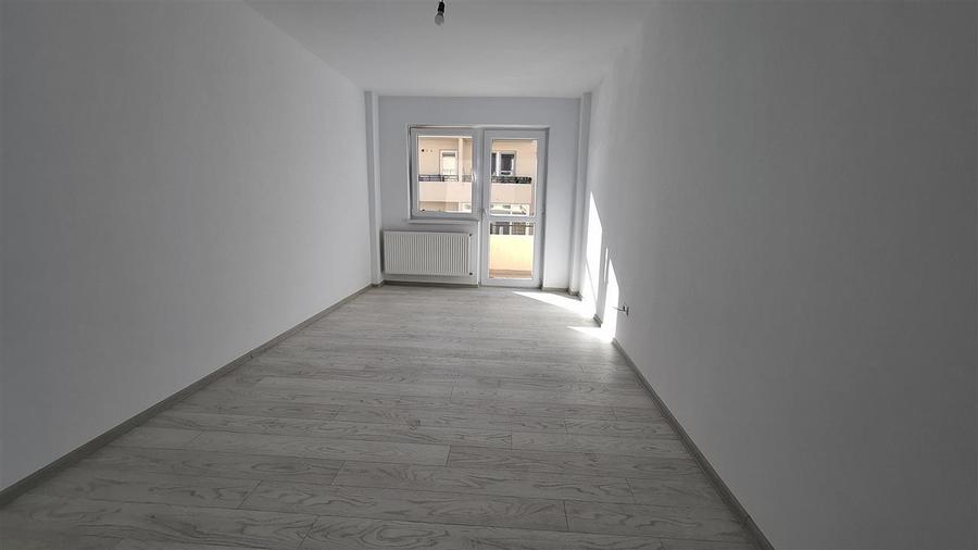 Apartament cu 3 camere decomandat în Valea Lupului