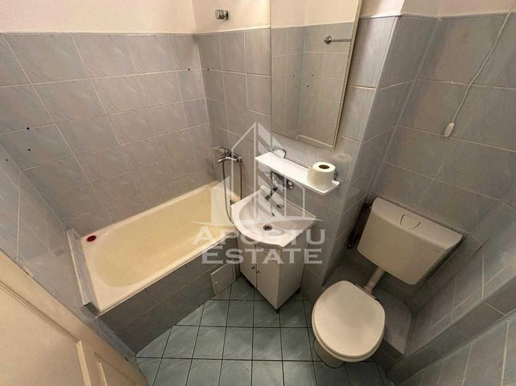 Apartament 2 camere,etaj 3,centrala proprie,zona Dacia - 2