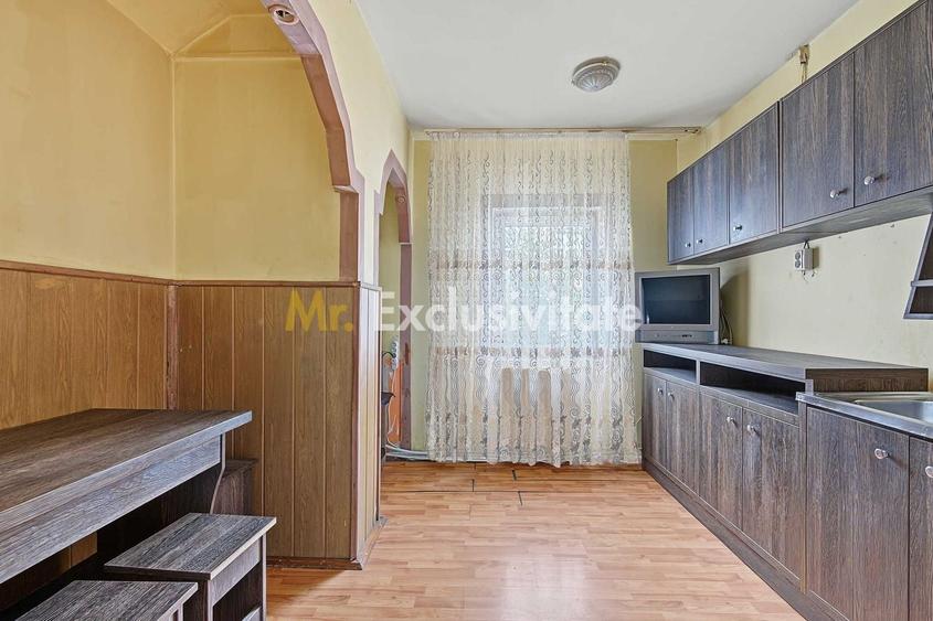 Apartament cu 2 camere semidecomandat, mobilat în Mioveni