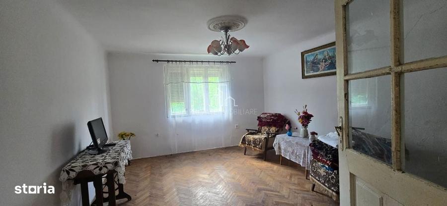 Casă cu 2 camere în Central