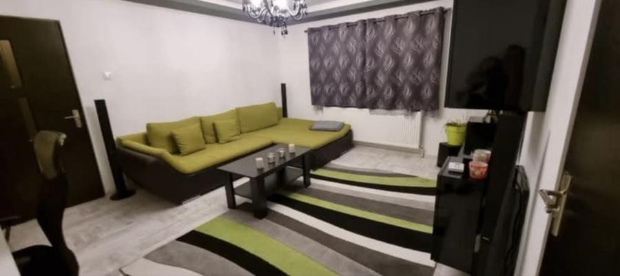 Apartament cu 2 camere semidecomandat în Ciucului