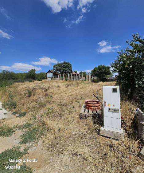 Teren de 572 mp, în Paleu