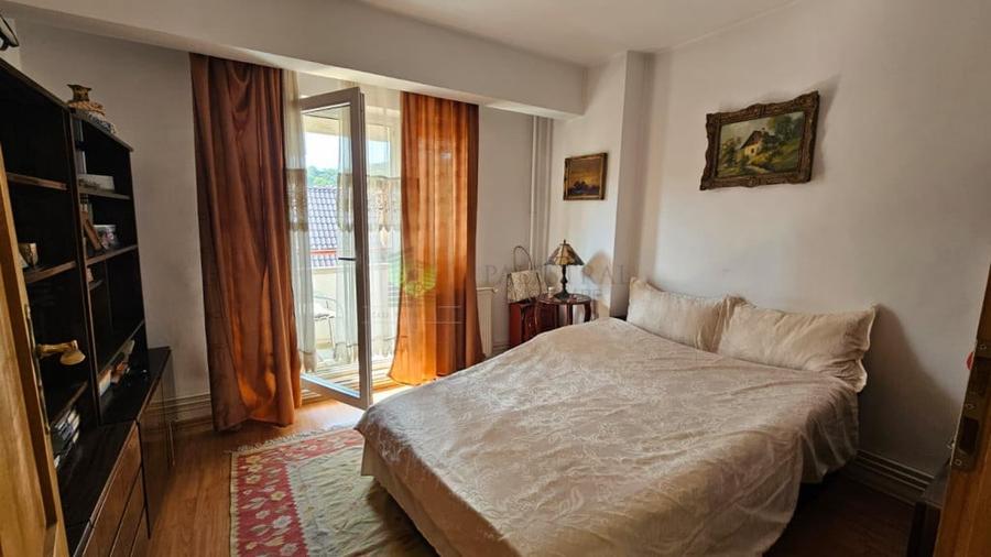 Apartament cu 3 camere decomandat în Centrul Civic