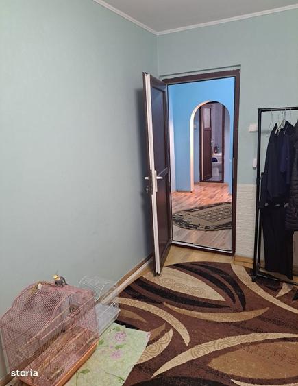 Apartament cu 4 camere în Rahova