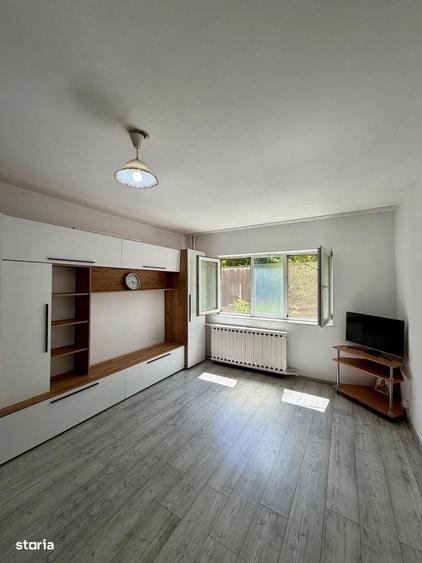 Garsonieră decomandată în Florești