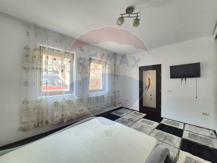 Apartament cu 2 camere semidecomandat, mobilat în Drăgășani