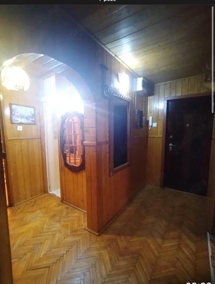 Apartament cu 3 camere decomandat în Șagului