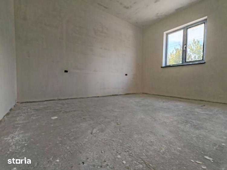 Casă cu 3 camere cu Teren 250 Mp în Agigea