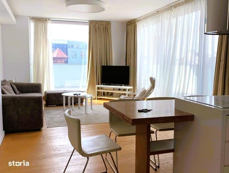 Apartament cu 3 camere decomandat în Victoriei