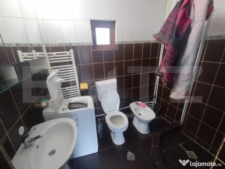 Casă cu 4 camere cu Canalizare în Beclean