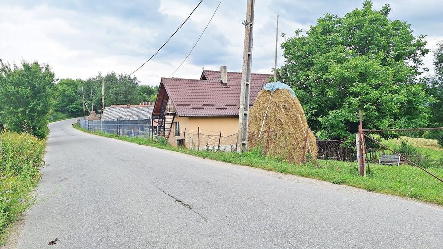 Teren Construcții intravilan de 1000 mp, în Peștera