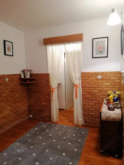 Apartament cu 2 camere decomandat în Nicolina