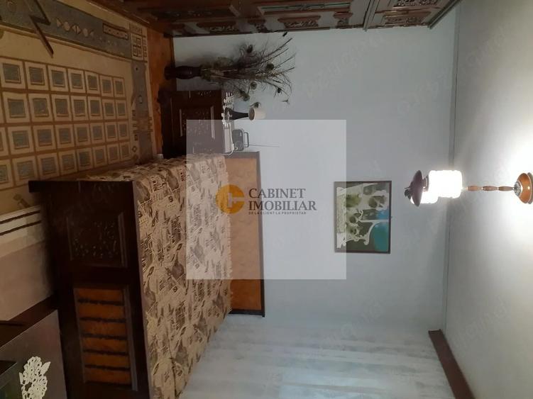 Apartament cu 2 camere semidecomandat, mobilat în Universitate