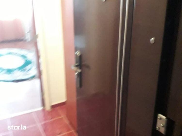 Garsonieră în Vatra Luminoasă