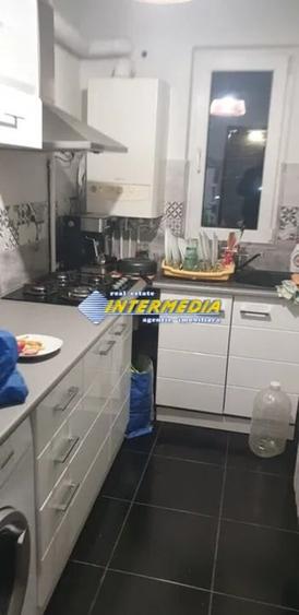 Apartament cu 3 camere decomandat, mobilat în Cetate