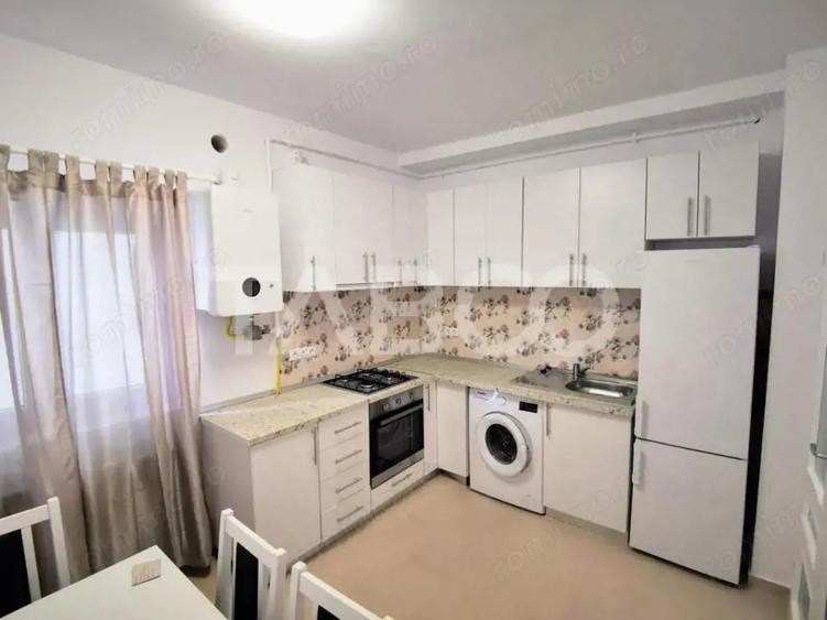Apartament cu 4 camere decomandat, mobilat în Tineretului