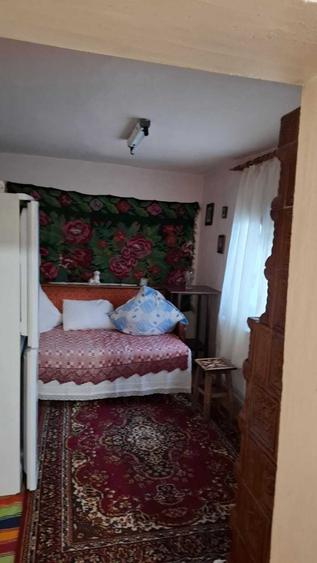 Casa + anexe gospodaresti cu teren de 1000 mp - 3