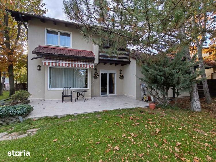 Casă cu 5 camere cu Teren 300 Mp în Corbeanca
