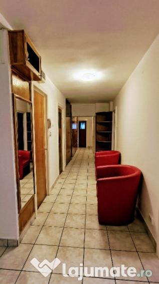 Apartament cu 4 camere decomandat, mobilat în Aviatorilor