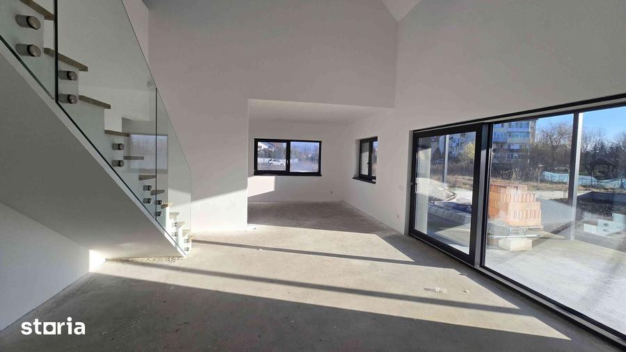 Casă cu 4 camere cu Teren 600 Mp în Sângeorgiu de Mureș