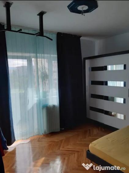 Apartament cu 4 camere decomandat în Grigorescu