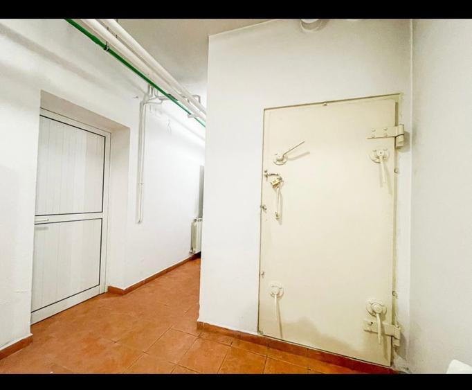 Casă cu 7 camere cu Canalizare în Națiunile Unite