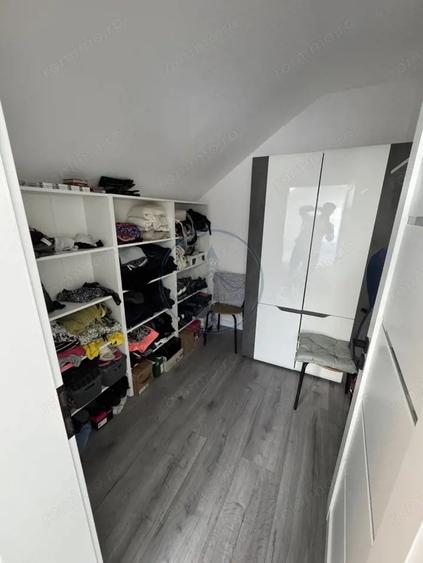 Casă cu Teren 400 Mp în Central