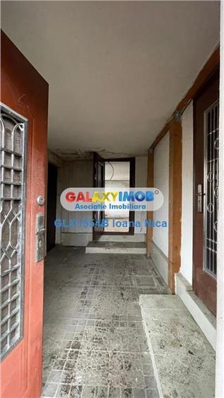 Casă cu 2 camere cu Garaj în Colentina