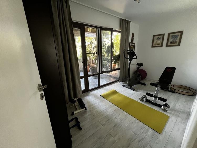 Casa individuala P+1, 6 camere, 3 bai, teren 700mp, 2 fronturi stradale Corbeanca, Tamasi - 2