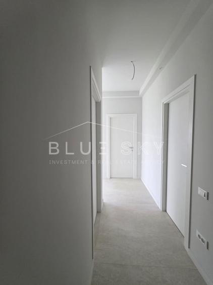 Apartament cu 3 camere decomandat în Faleza Nord