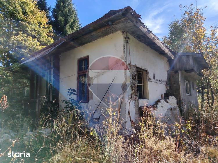 Casă cu 4 camere cu Teren 442 Mp în Central