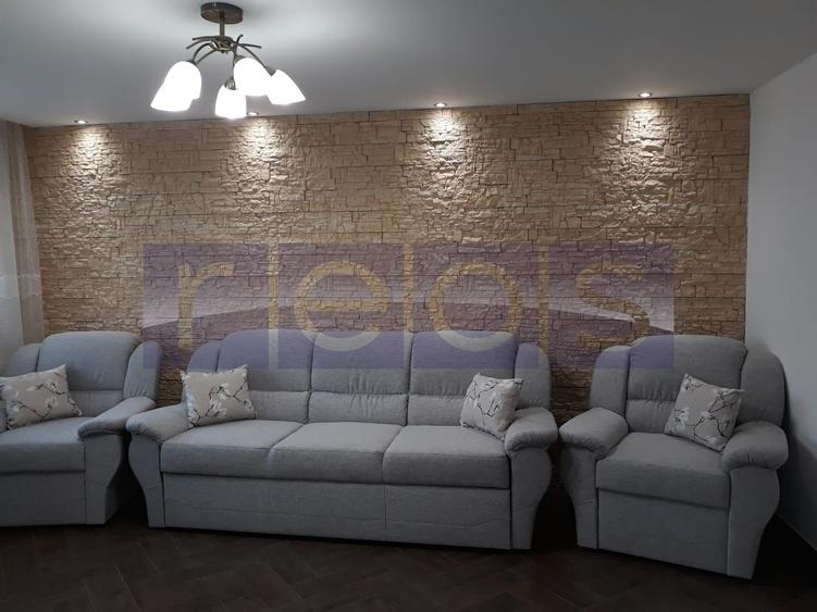 Apartament cu 3 camere decomandat, mobilat în Central